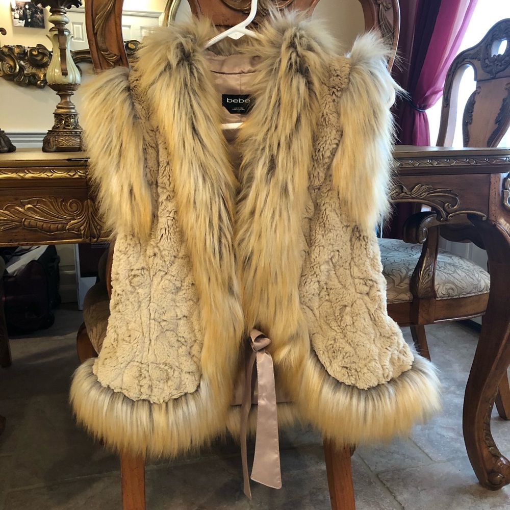 Faux fur vest.worn once